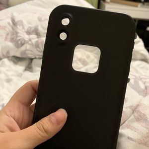 iPhone XR life proof case